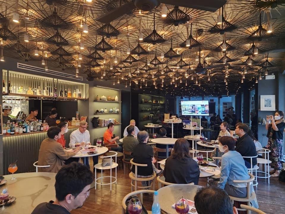 Little Shelter Hotel Chiangmai Sha Plus Чиангмай Екстериор снимка