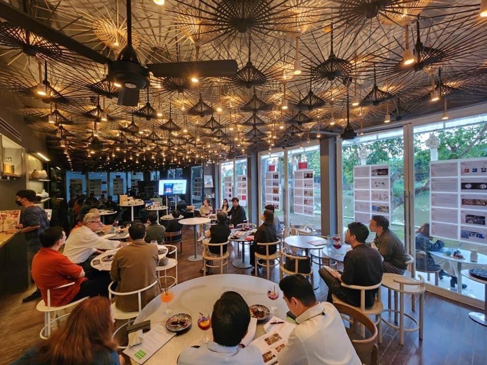 Little Shelter Hotel Chiangmai Sha Plus Чиангмай Екстериор снимка
