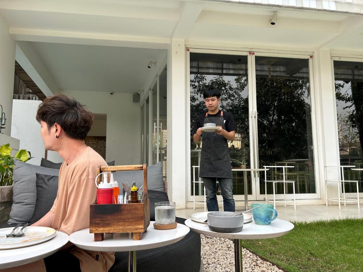 Little Shelter Hotel Chiangmai Sha Plus Чиангмай Екстериор снимка